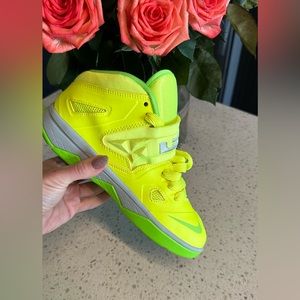 Brand new Nike fancy sneakers women ( small feet ) or kids